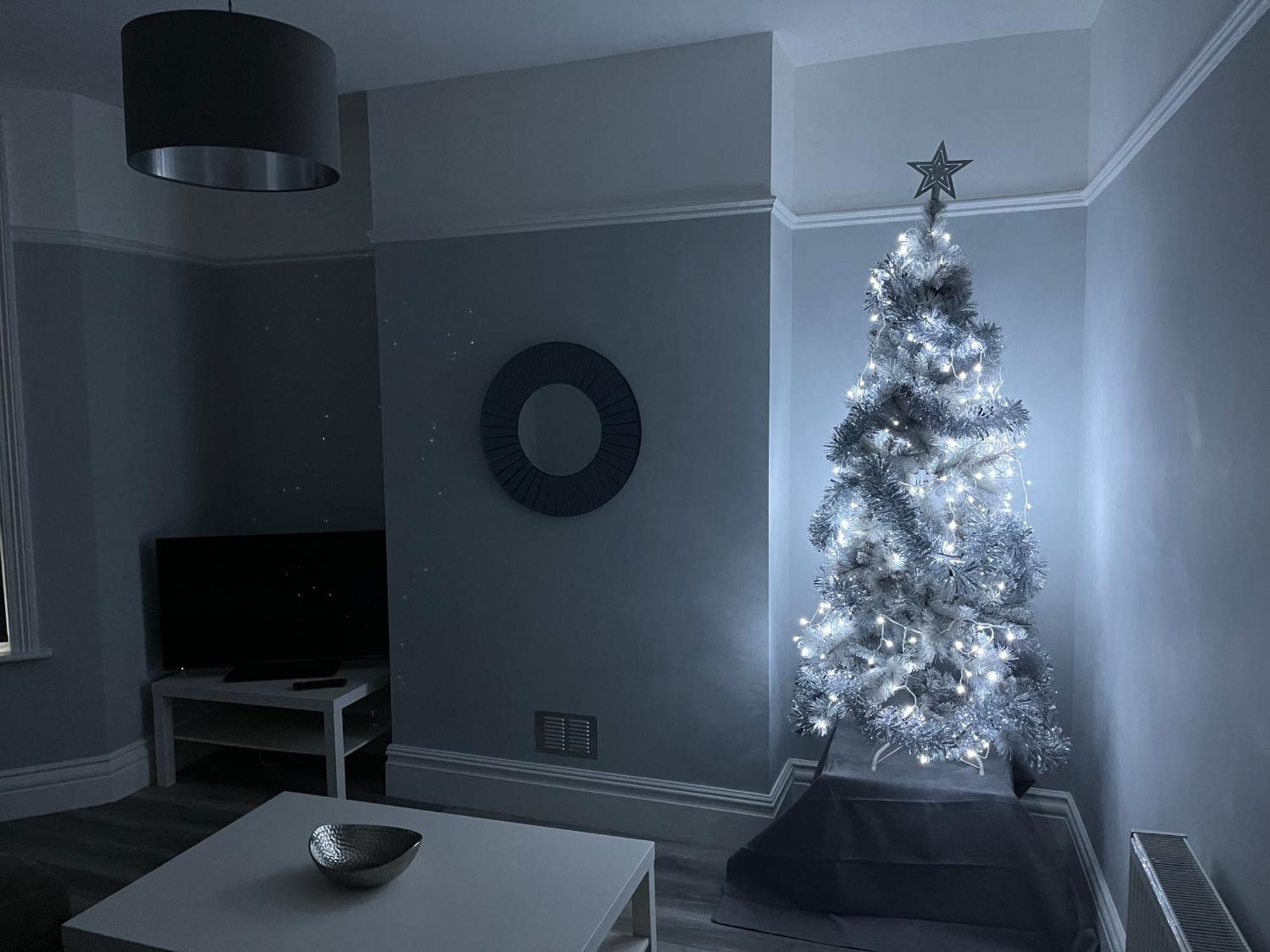 Entire Spacious 4 Bedroom Apartment In Bournemouth Exteriör bild